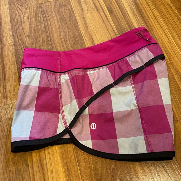 lululemon athletica Pants - LULULEMON SHORTS🌱